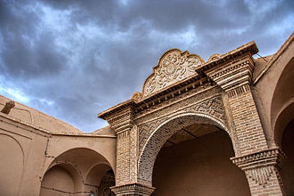 مقاله کامل بناهای تاریخی اردکان